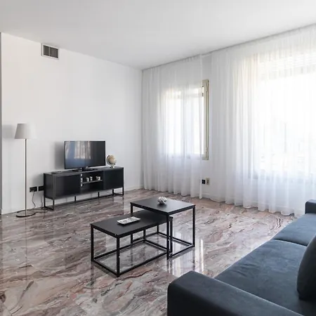 Apartmán Italianway Comfort - Santambrogio 2